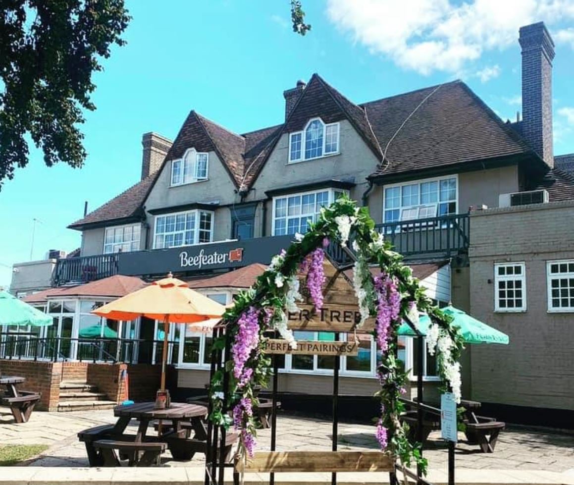 Christie & Co brokers the sale of the Tattenham Corner in Epsom Downs